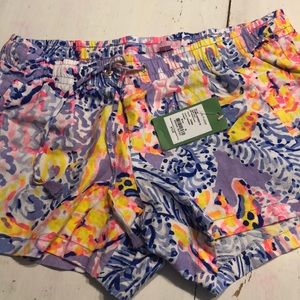 Lily shorts NWT